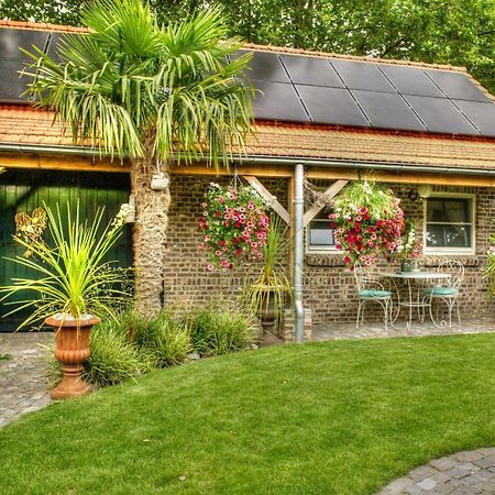 Bed And Breakfast Piekoo Belloo Weert Esterno foto
