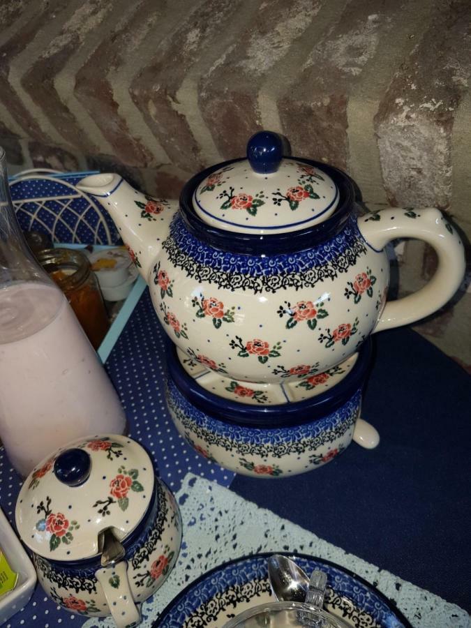 Bed And Breakfast Piekoo Belloo Weert Esterno foto